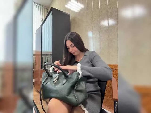 NikkySecrets on BongaCams 