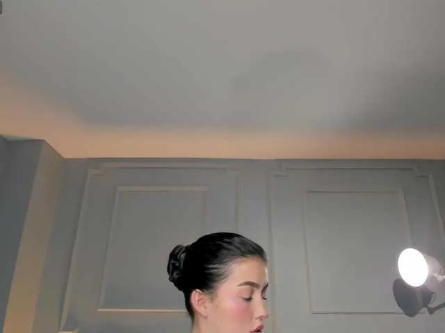 PaulinaSantos1 on BongaCams