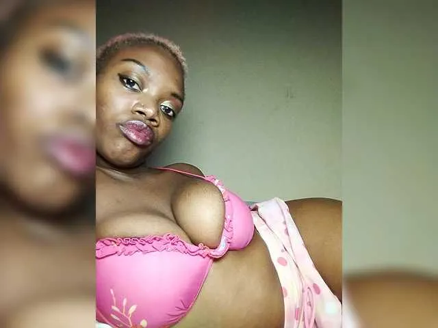 Offline PinkDomina01 on BongaCams