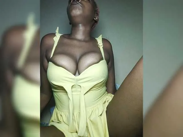 Offline PinkDomina01 on BongaCams