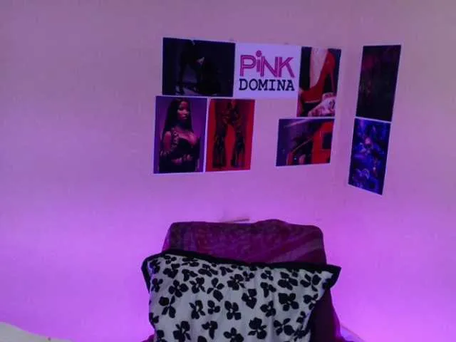 Offline PinkDomina01 on BongaCams
