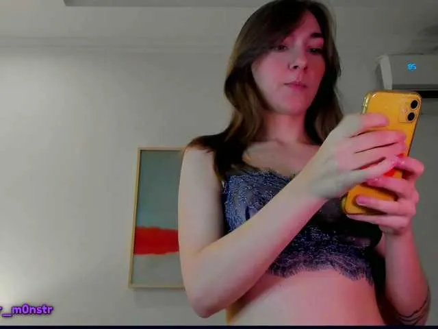 Purpur-Cute — When a man can cook well and play Formula 1. I'm waiting for your culinary masterpieces or your dick in C2C. What I'll show you, it's up to you.