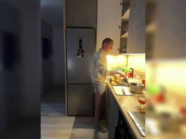 QueenKing on BongaCams