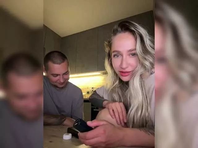 QueenKing on BongaCams