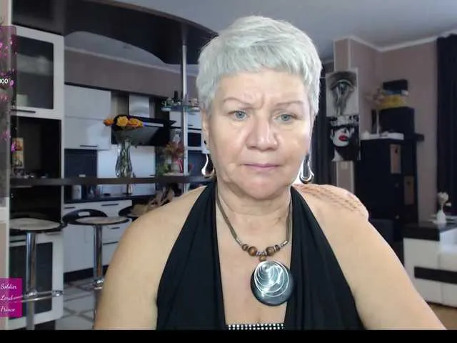 Offline roxana-brooks on BongaCams