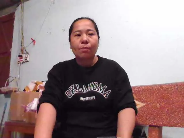 Offline SexyQueen86 on BongaCams