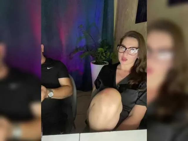 Offline SladenkieVmeste on BongaCams