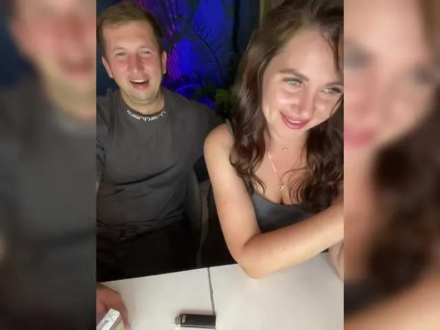 Offline SladenkieVmeste on BongaCams