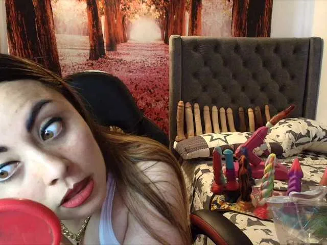 Freechat sofia23dirty on BongaCams