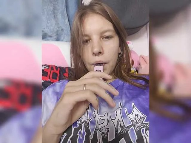 Offline SquirtWave on BongaCams