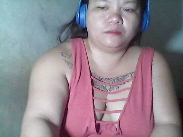 sweetasian33 on BongaCams 