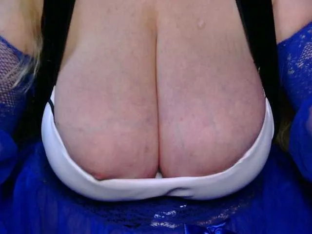 Freechat TexasMommy on BongaCams