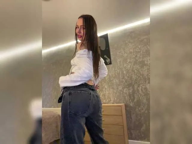 Offline TianaCharmi on BongaCams