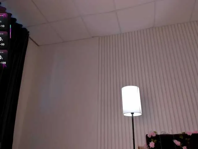 Offline Vanessa-Walters on BongaCams