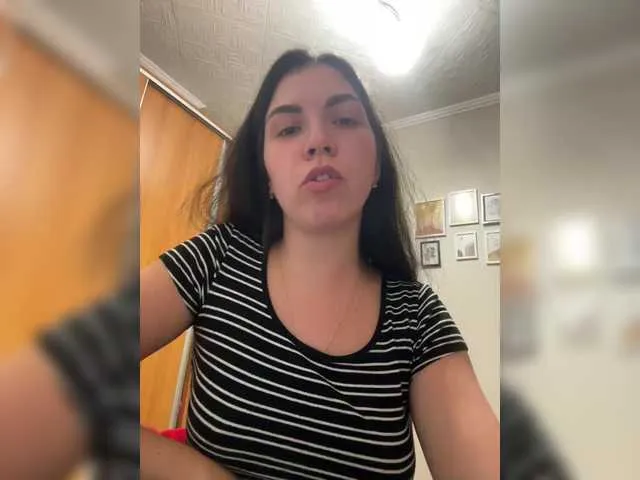 Offline Vika19981 on BongaCams