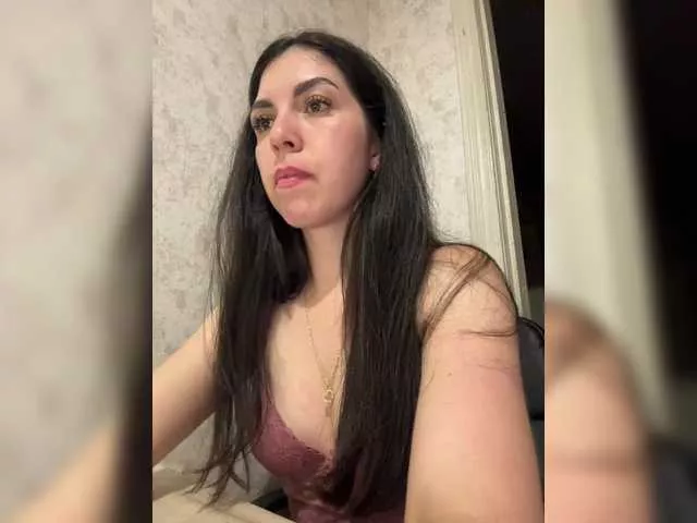 Offline Vika19981 on BongaCams