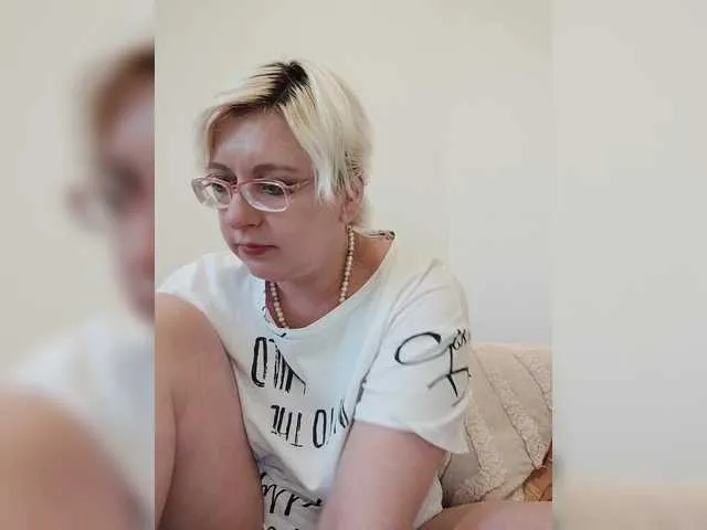 Vika211 — Men's hands, eyes, Intelligence, justice, Generosity, Sound of Tokens)