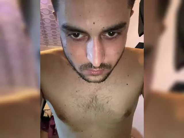 Offline Xzibitzi on BongaCams