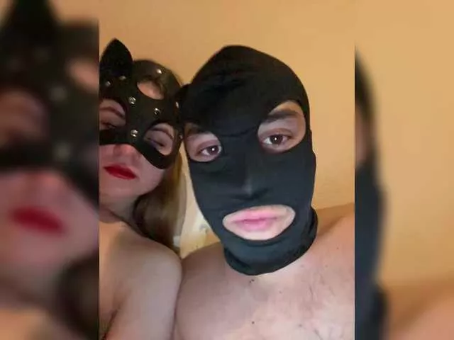 Offline Xzibitzi on BongaCams