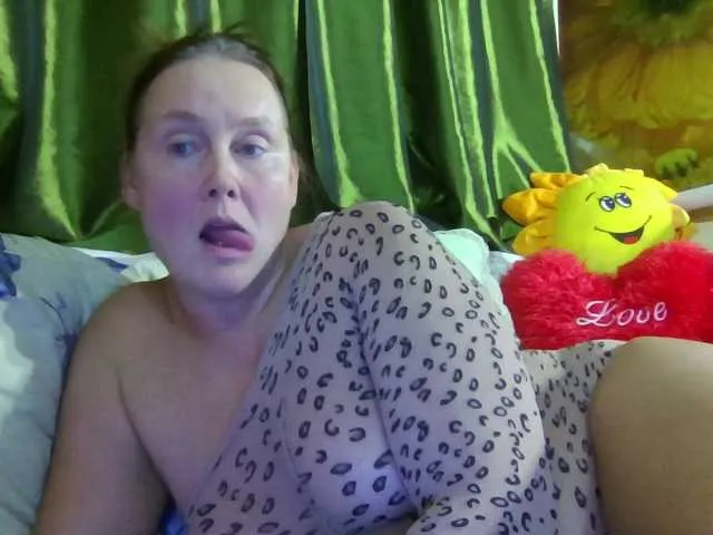 Offline Yoursex2022 on BongaCams