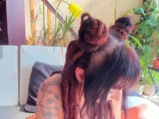 Offline 1munique on CamSoda