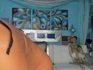 Freechat adrianna777 on CamSoda