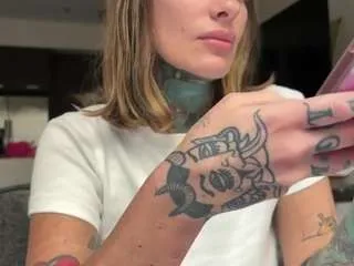 CamSoda airgead is Freechat airgead — Mean Queen - Private OPEN (C2C/PVT - 200)(PM - 95) (Tits - 310) (Ass - 315) Tip 200 to go pvt/c2c