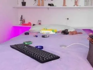 Offline alejandra-dunn on CamSoda