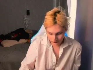 alisastarr — show tits [GOAL MET]