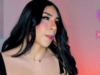 alonehazel01 on CamSoda