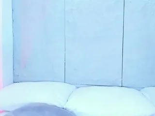 Offline avymilton on CamSoda