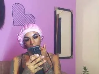 Freechat badgiirlx on CamSoda