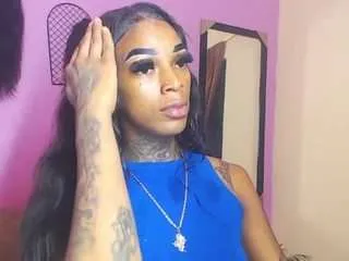 Freechat badgiirlx on CamSoda