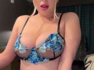 Offline barbiebabexxox on CamSoda