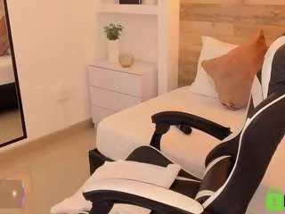 candy-summer28 — Medusa's pussy goes crazy [444 tokens remaining]