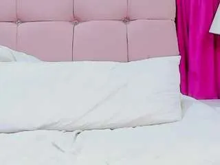 Offline canela-devil on CamSoda