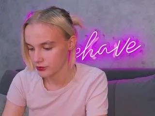 Freechat carolin-miller on CamSoda