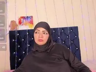 danaalabii on CamSoda 