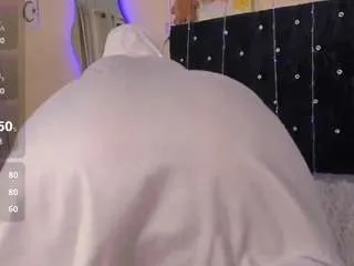 danaalabii on CamSoda 