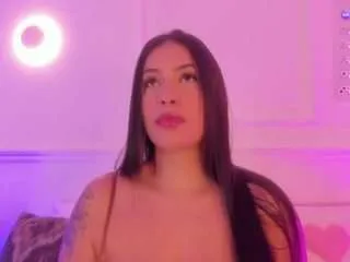 Offline elamorales on CamSoda