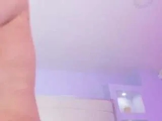 Offline elizabeth-bree on CamSoda