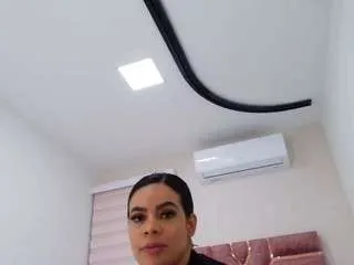 Freechat emma-ma on CamSoda