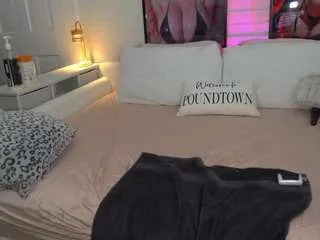 Freechat emmagray01 on CamSoda