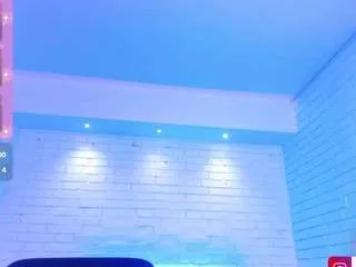 Offline freyja-sweet on CamSoda