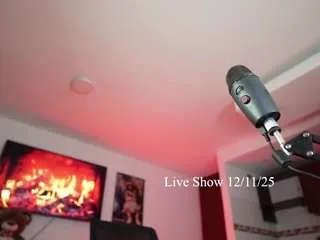 girl-hotbicth — Lets cum toguether [2000 tokens remaining]