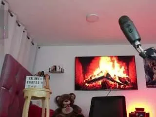 Offline girl-hotbicth on CamSoda