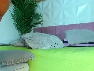 hellen-sky on CamSoda 