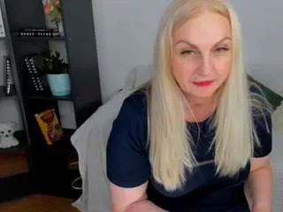 Offline helyameow on CamSoda