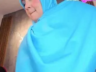 Offline hijabimilf on CamSoda