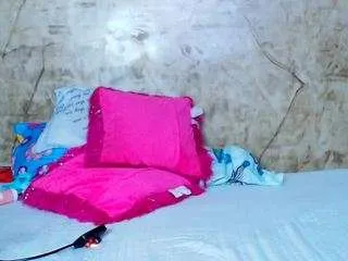 Offline hotnia69 on CamSoda